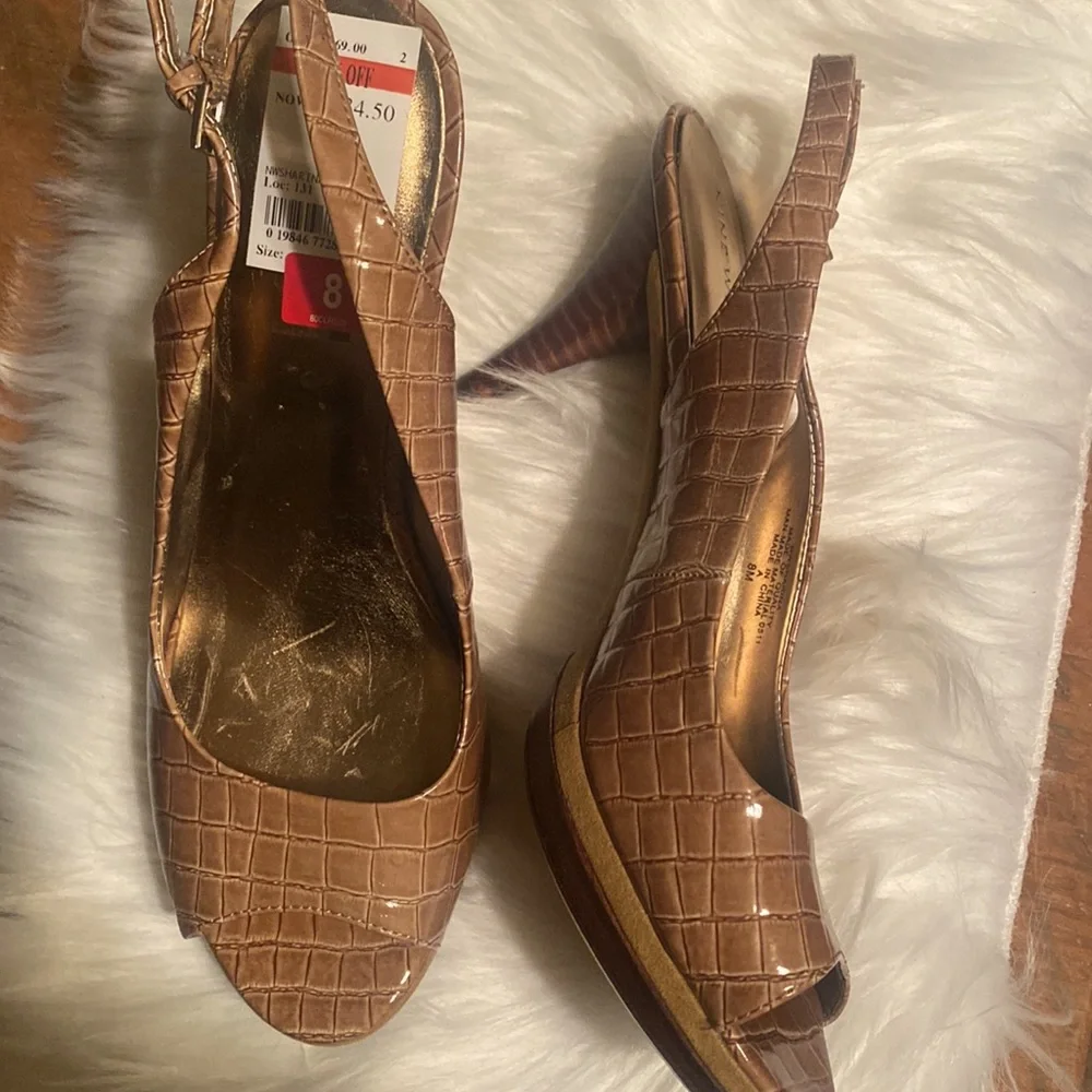Nine West Brown Croc-Embossed Heels